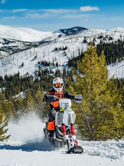 ТУР Със SNOWBIKE